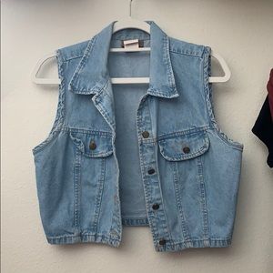 Sleeveless Jean Jacket